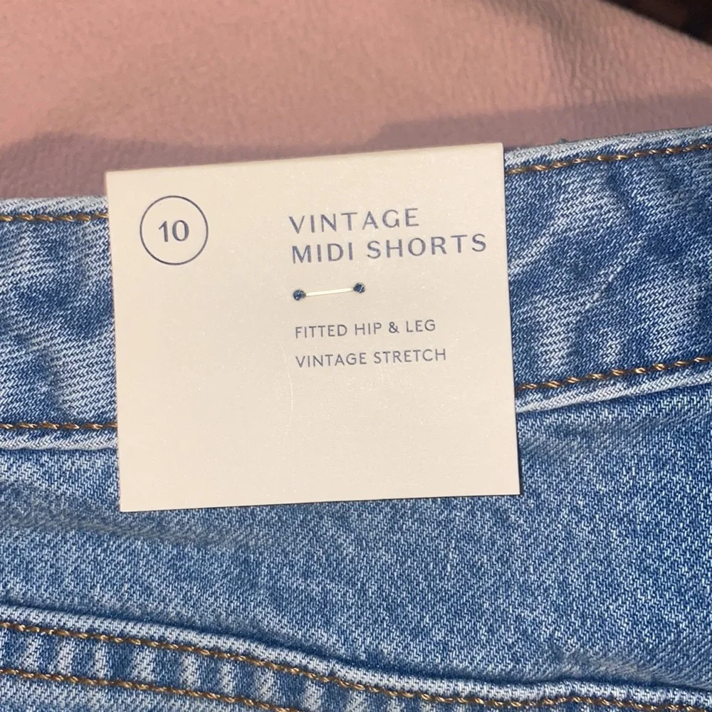 Universal Thread NWT Vintage Midi shorts size 10 - Picture 7 of 7